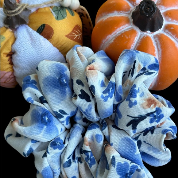 Handmade by Nicanora Accessories - Bundle of 6 Handmade Scrunchie Hair Accesories print Scrunchies